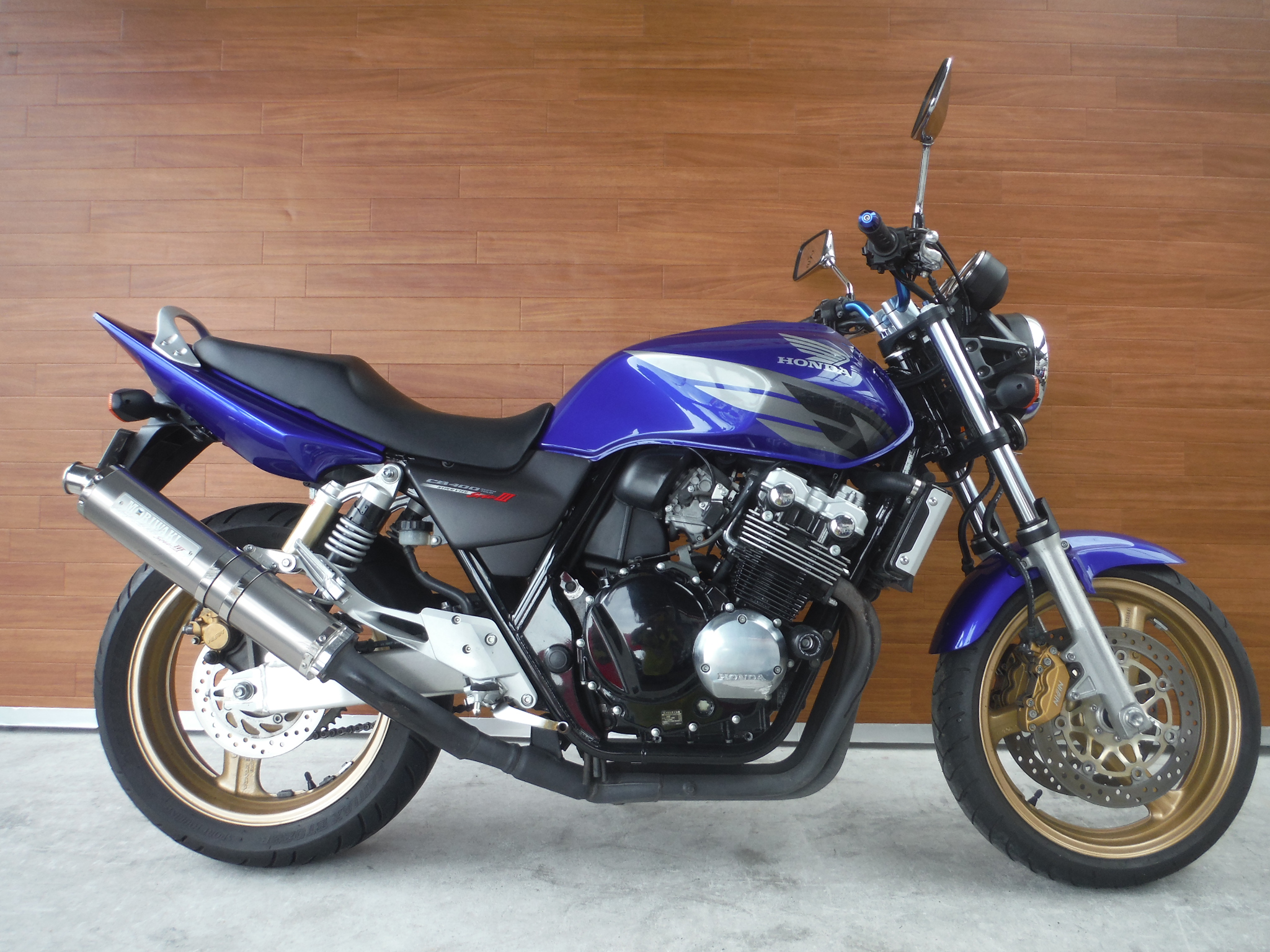 熊本中古車バイク情報 ホンダ Cb400sf 400 2005年モデル 青 熊本のバイクショップ アール バイクの新車 中古車販売や買取 レンタル バイクのことならおまかせください