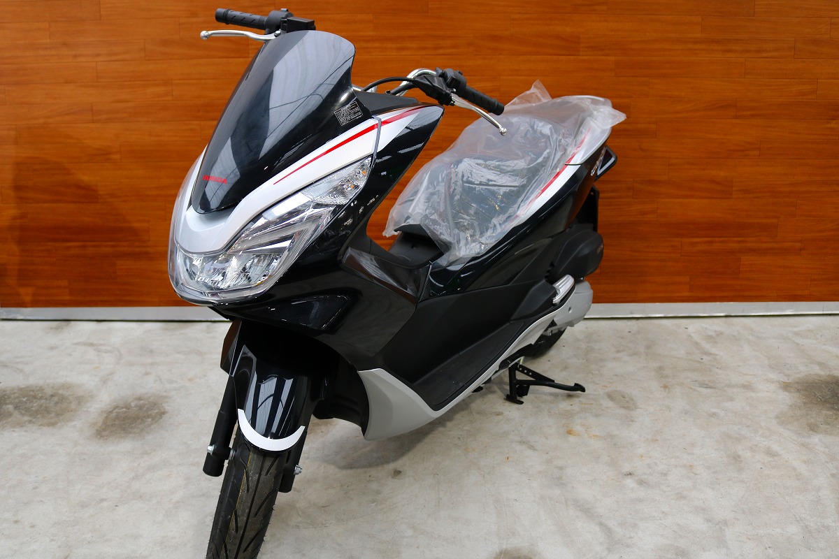 熊本新車バイク情報 ホンダ Pcx125 ツートン Jf56 125 熊本のバイクショップ アール バイクの新車 中古車 販売や買取 レンタルバイクのことならおまかせください