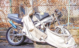放置されているバイクの画像