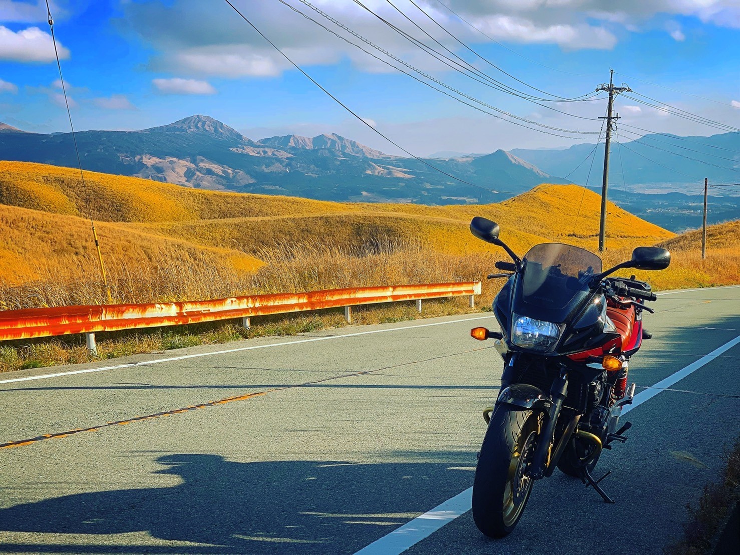 阿蘇で撮影されたCB400SBの画像