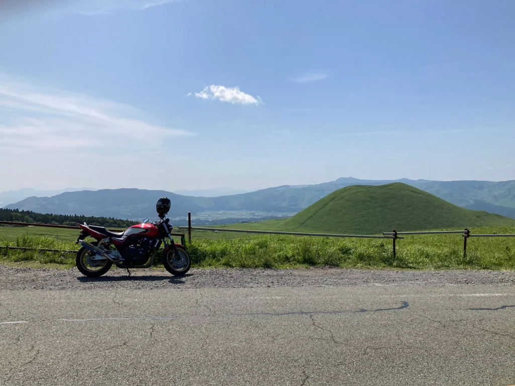 米塚で撮影されたCB400SFの画像