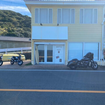 福岡県岡垣町波津で撮影されたハーレーとモンキー125の画像