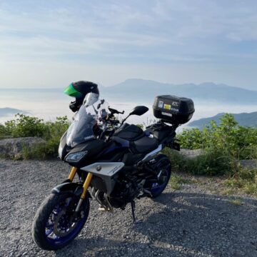 阿蘇で撮影されたトレーサー900GTの画像