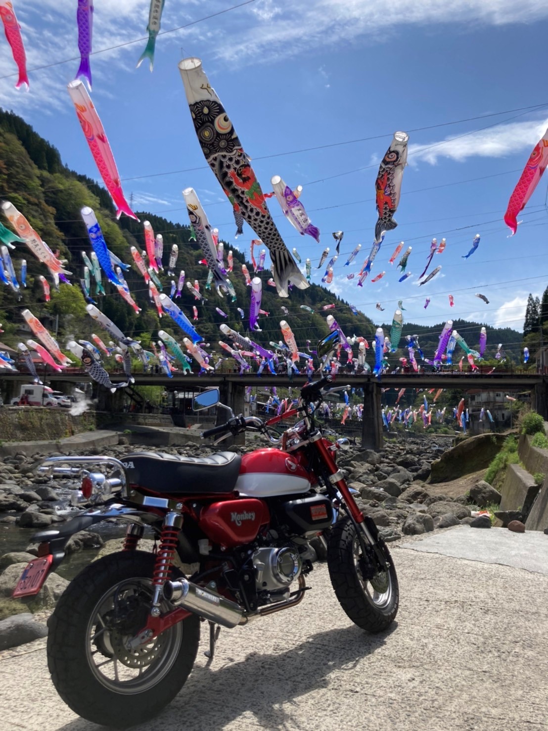 杖立温泉で撮影されたモンキー125の画像