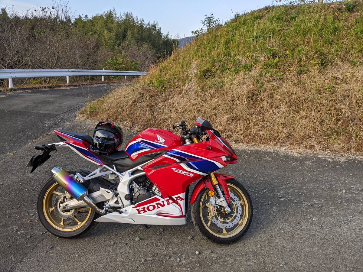 不明で撮影されたCBR250RRの画像