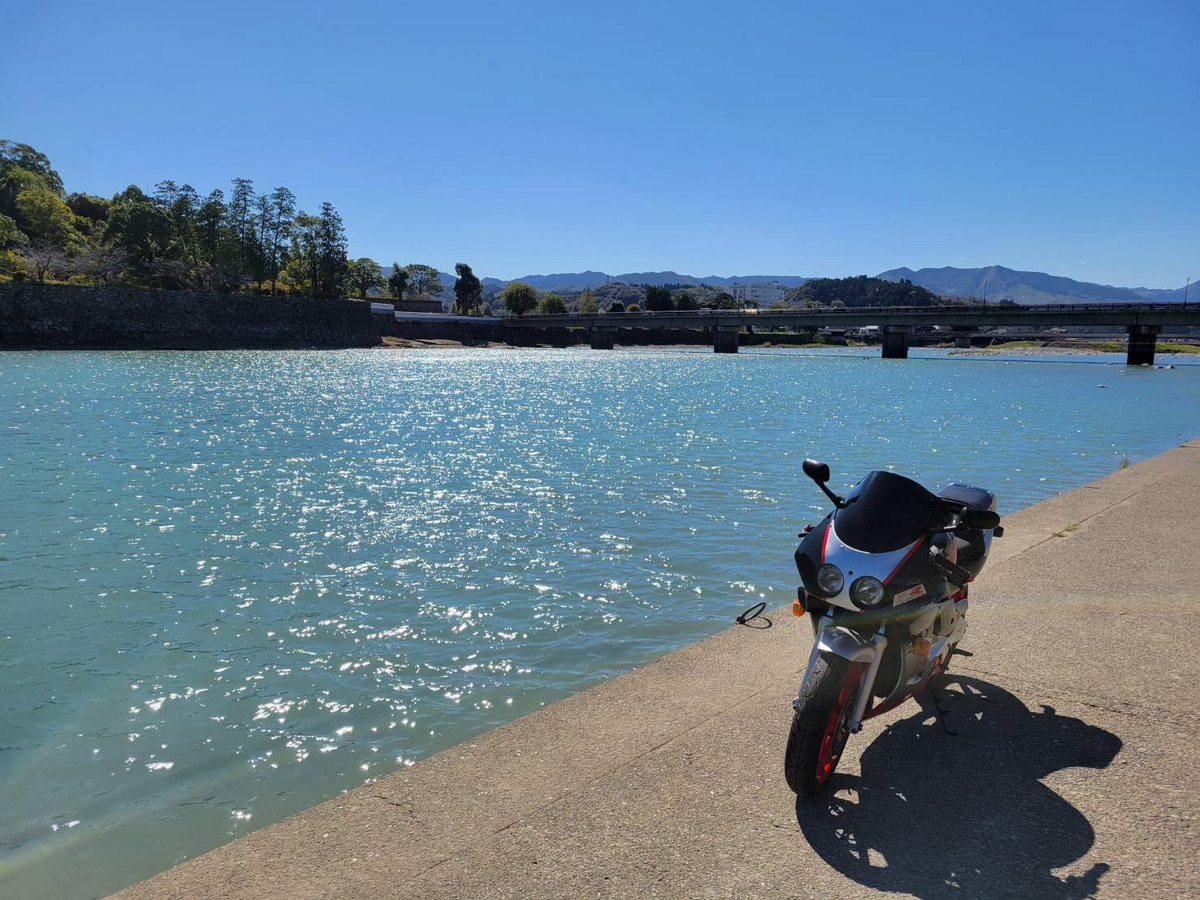 不明で撮影されたCBR250RRの画像