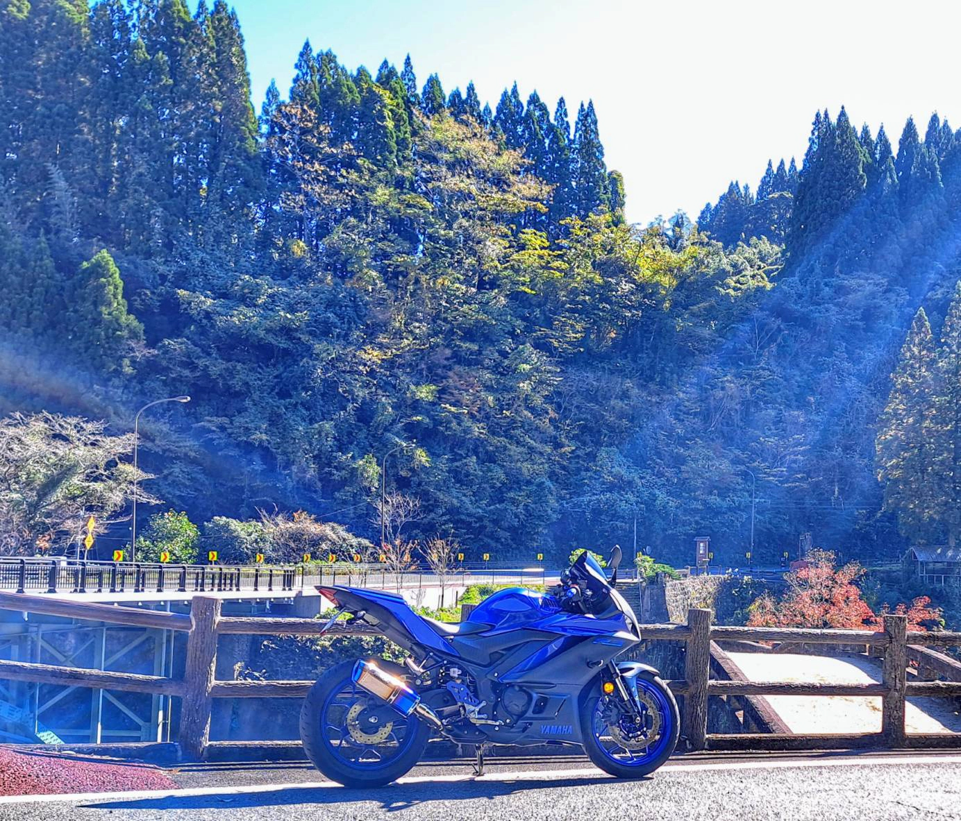 霊台橋で撮影されたYZF-R3の画像