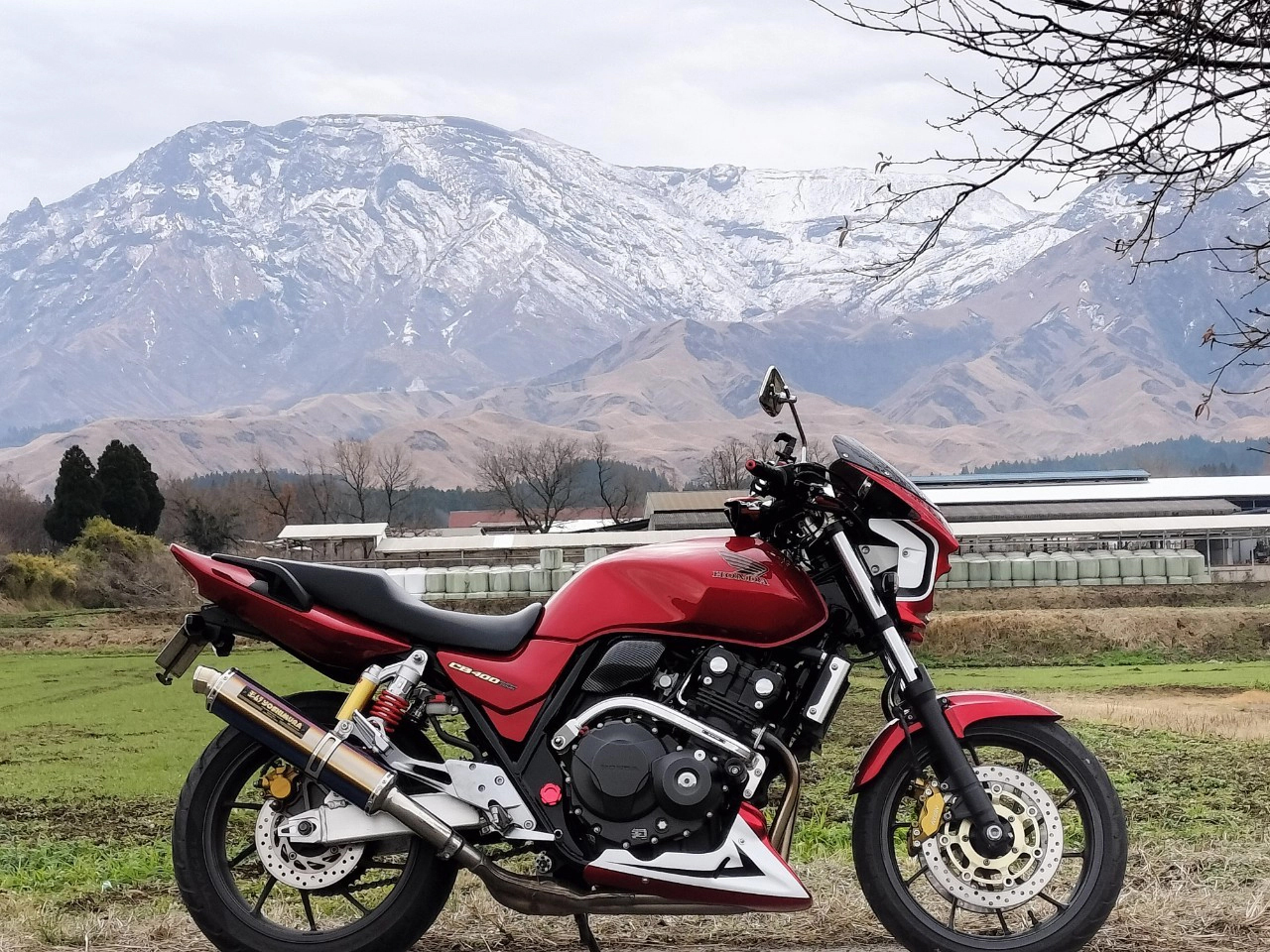 阿蘇で撮影されたCB400SFの画像