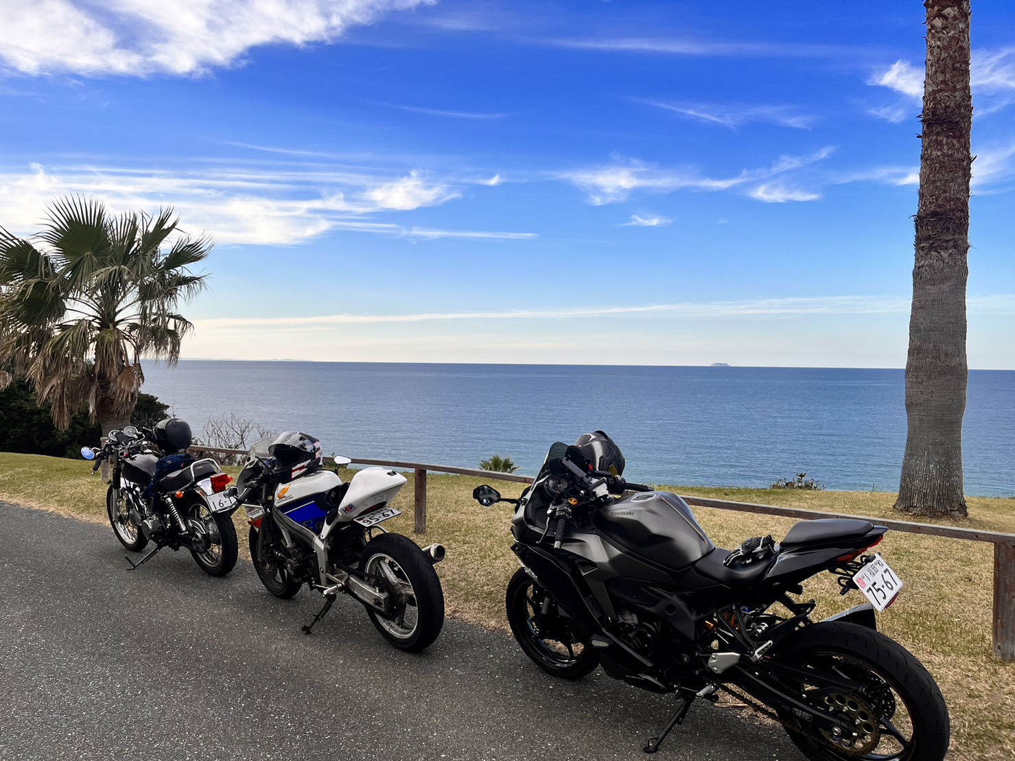 最優秀賞：二見ヶ浦で撮影されたCBR250Rの画像