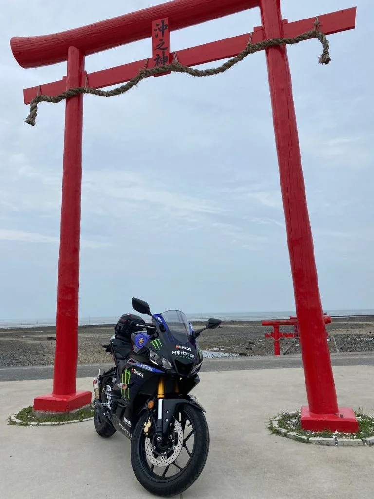 海中鳥居で撮影されたYZF-R25の画像