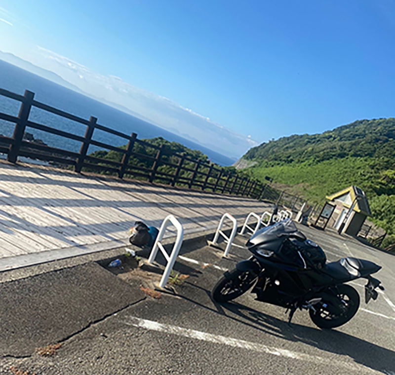 天草鬼海ヶ裏展望所で撮影されたYZF-R25の画像