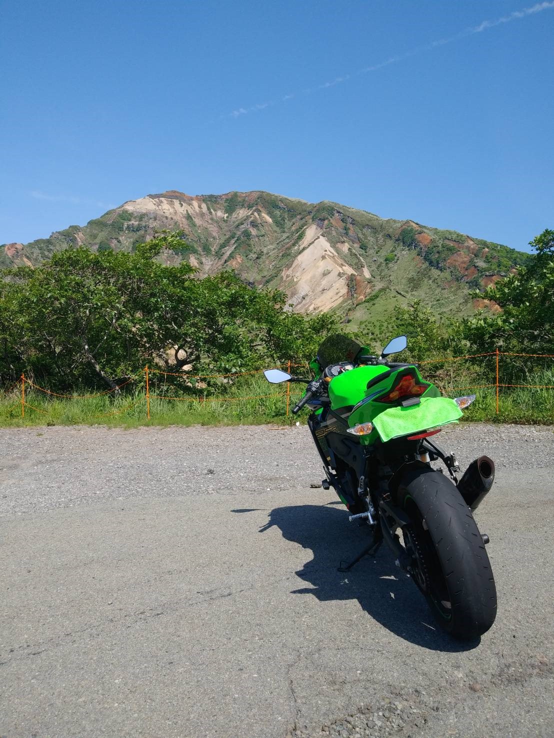 烏帽子岳で撮影されたNinja ZX-25Rの画像