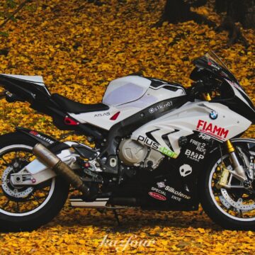 熊本県庁で撮影されたS1000RRの画像