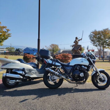 大津中央公園で撮影されたCB400SF、スカイウェイブ400の画像