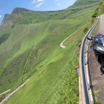 由布岳で撮影されたYZF-R1の画像