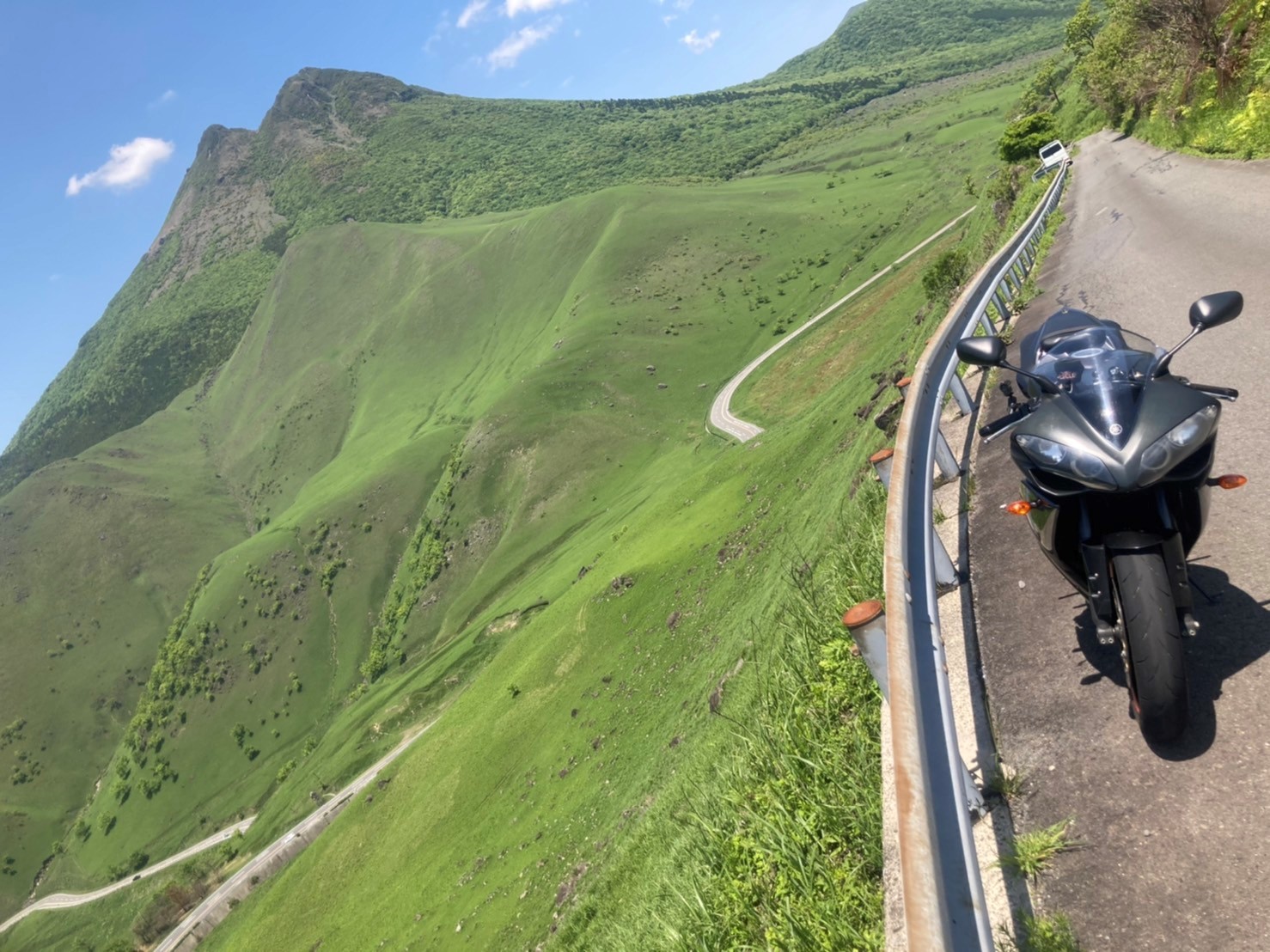 由布岳で撮影されたYZF-R1の画像