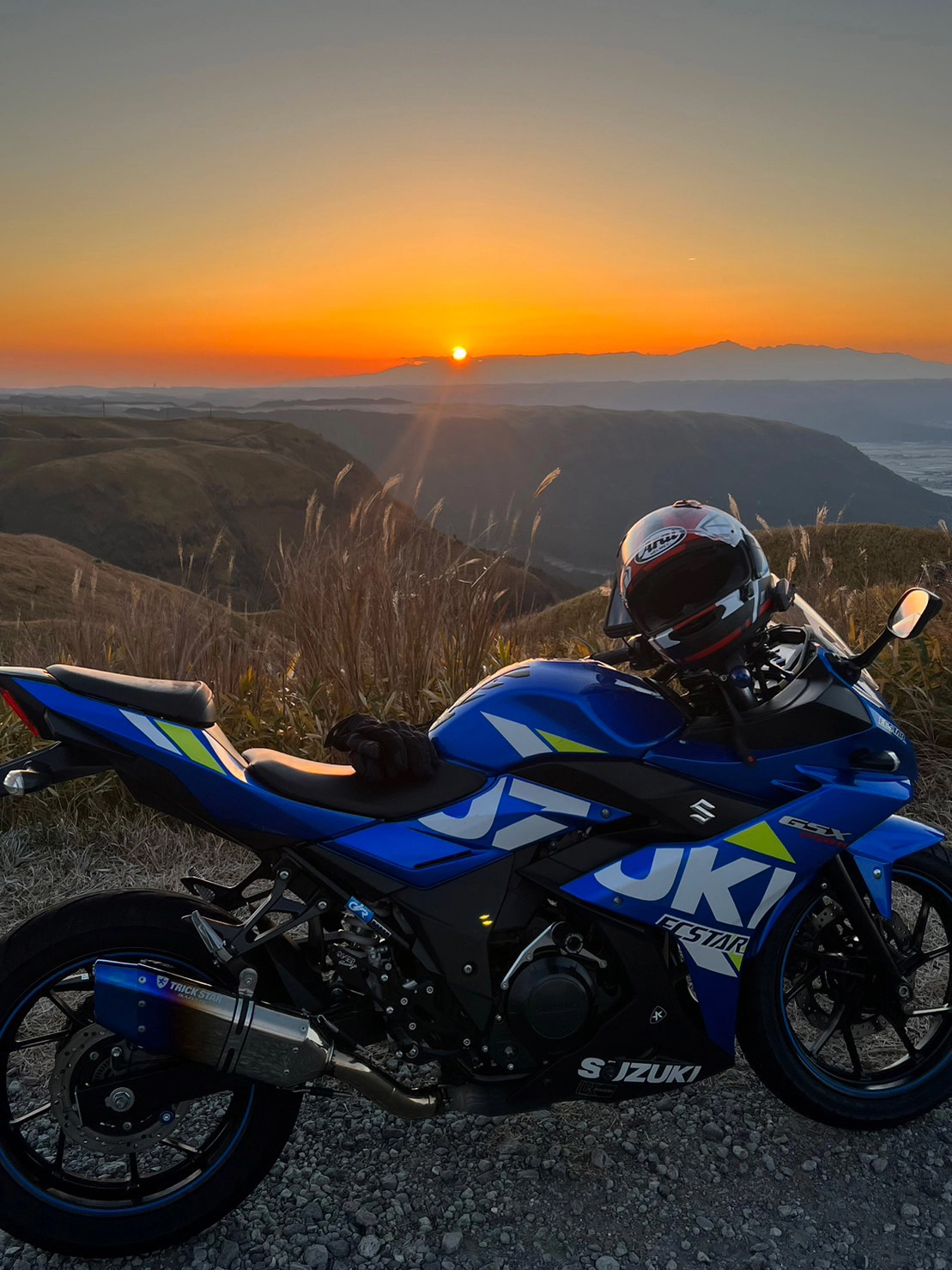 大観峰で撮影されたGSX250Rの画像