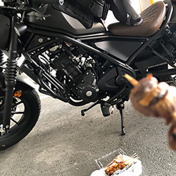 熊本で撮影されたレブル250SEと焼き鳥の画像