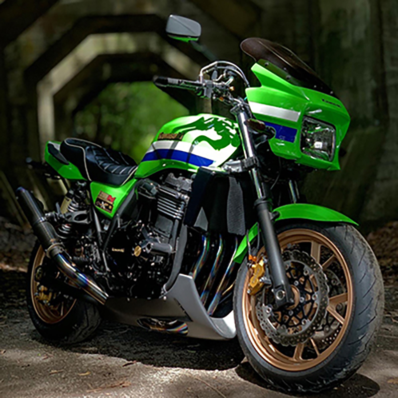 熊延鉄道　八角トンネル跡で撮影されたZRX1200DAEGの画像
