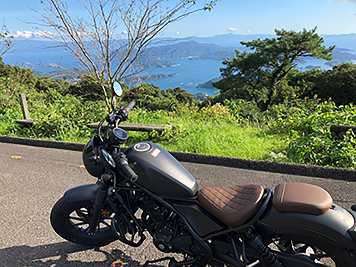 倉丘山頂で撮影されたレブル250の画像