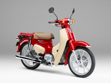 ホンダ　スーパーカブ１１０・ハローキティ　５０周年記念モデル　レッドの画像