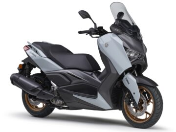 ヤマハ　Ｘ－ＭＡＸ２５０　ライトグレーの画像
