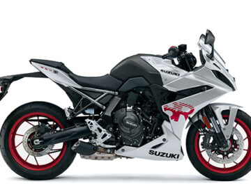 スズキ　ＧＳＸ－８Ｒ　２０２５年モデル　シルバーの画像